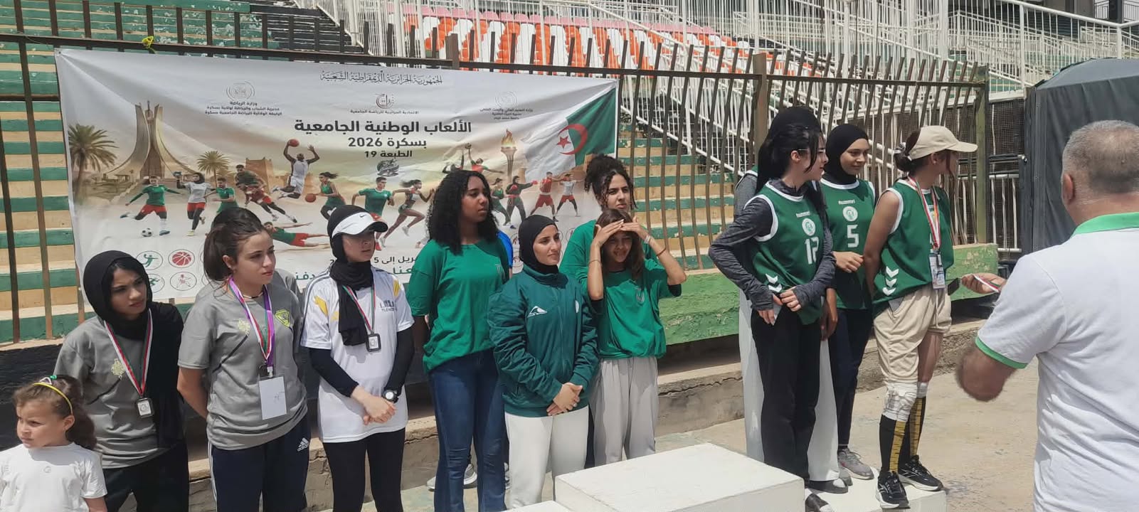 حصل فريق التتابع 4x100 متر على الميدالية البرونزية بعد منافسة قوية ضد جامعات من العاصمة، وتيزي وزو، وقسنطينة، وبسكرة، وتلمسان، في ألعاب القوى المتخصصة في دورة الألعاب الجامعية الوطنية في بسكرة من 27 أبريل إلى 5 مايو 2026.